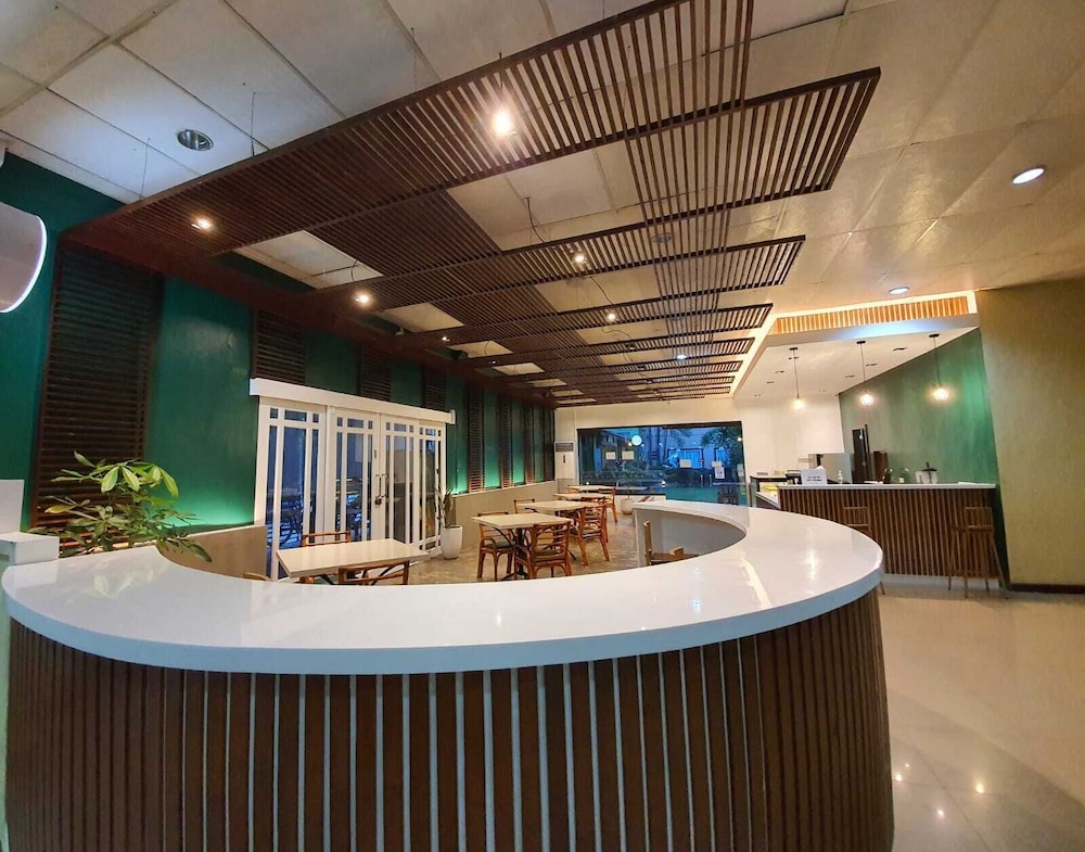 Holiday Spa Hotel 7/50