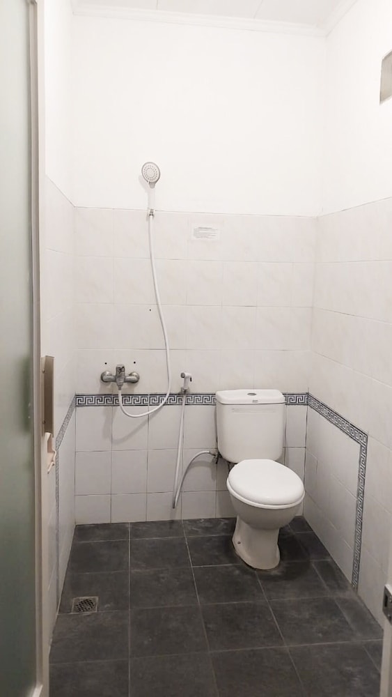 Berlian Abadi Hotel 53/55