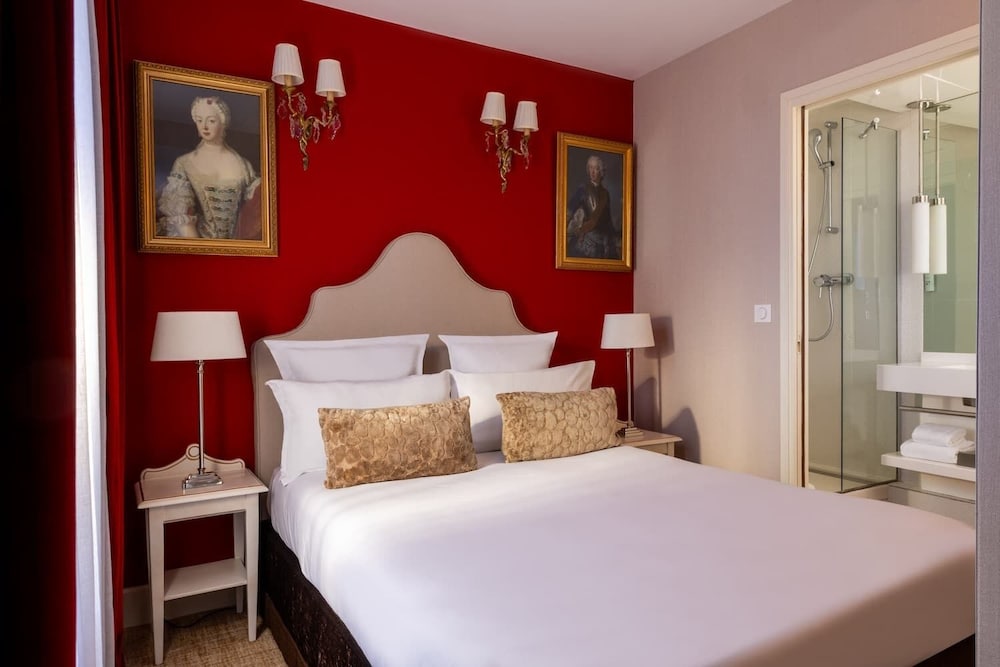 Hotel Des Deux Continents 24/80