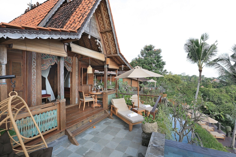 PRAMANA WATU KURUNG in BALI