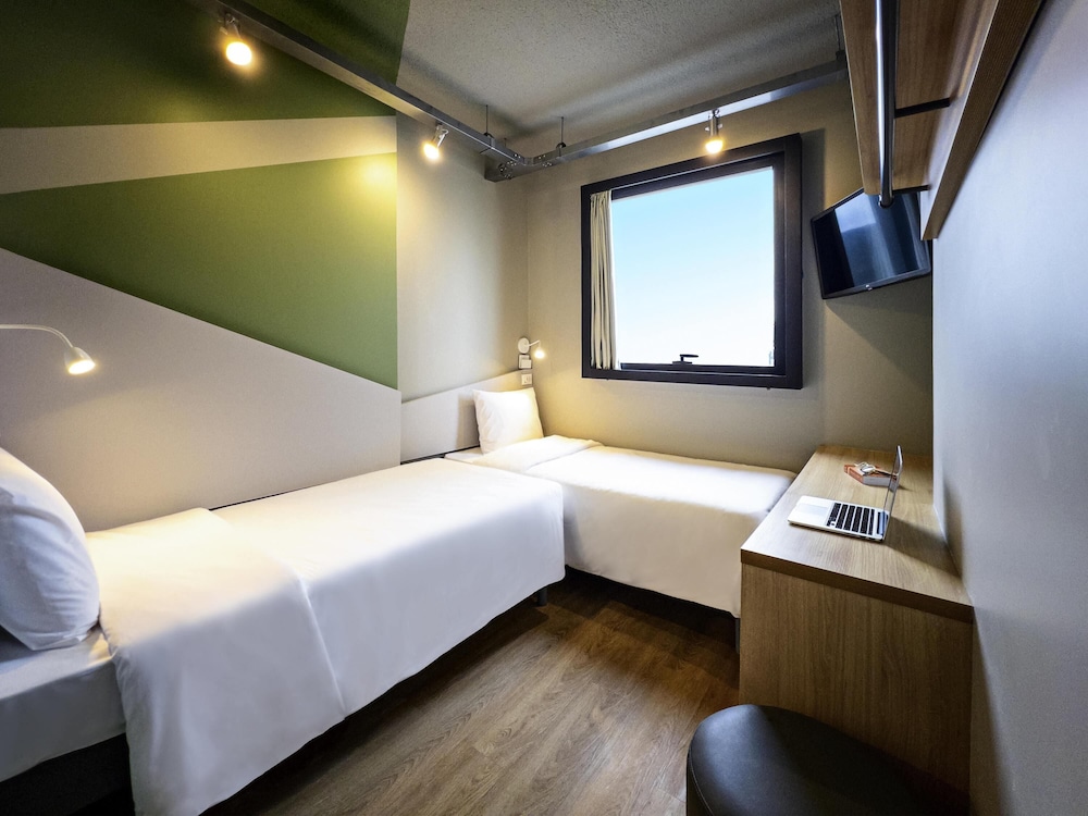 Ibis Budget Balneario Camboriu 18/44