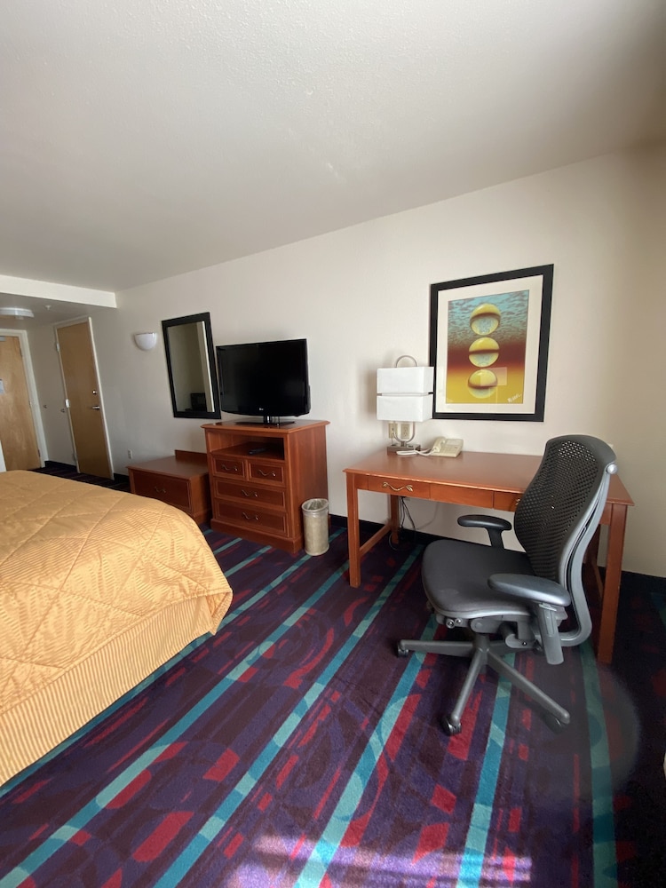 Budget Inn San Leandro 17/23