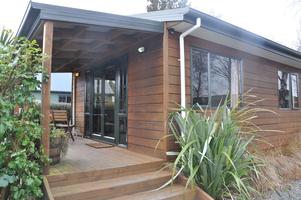 Birchwood Cottages 6/66