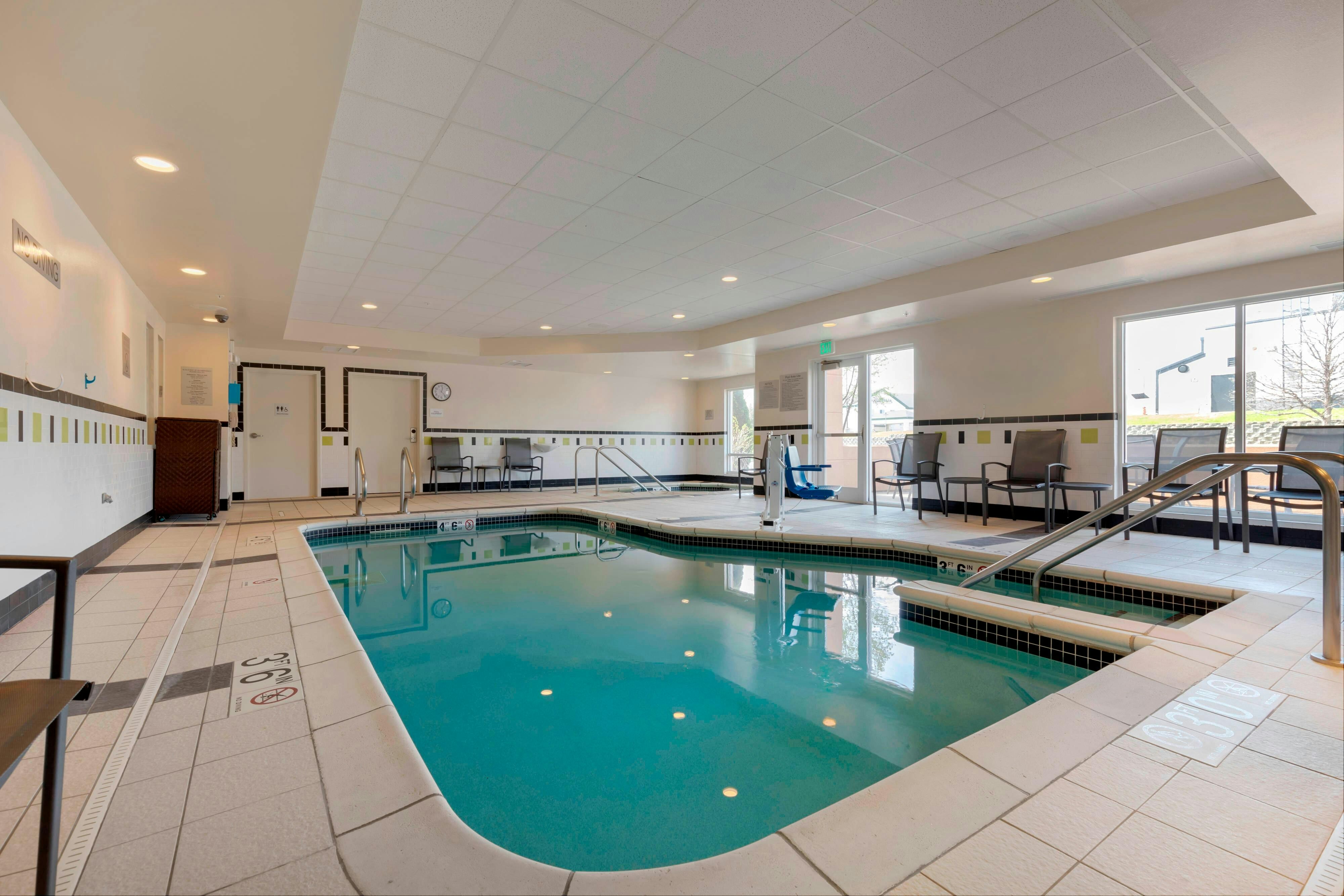 Fairfield Inn Suites Rockford 23/46