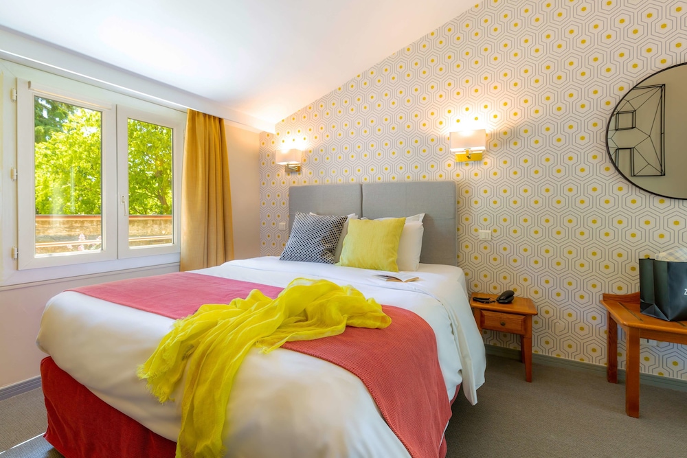 Hotel Kyriad Avignon Palais des Papes 28/73