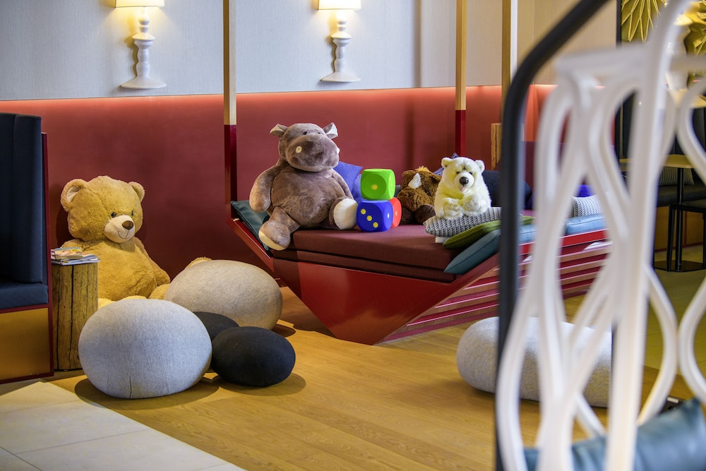 Ibis Styles Zurich City Center 49/68