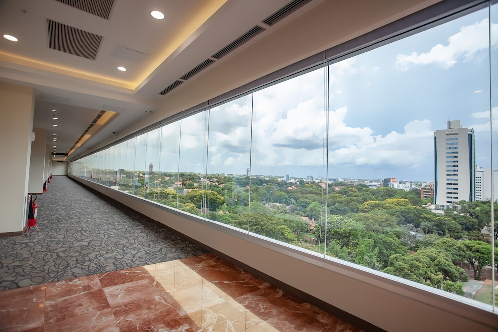 Paseo La Galeria Hotel & Suites 3/49