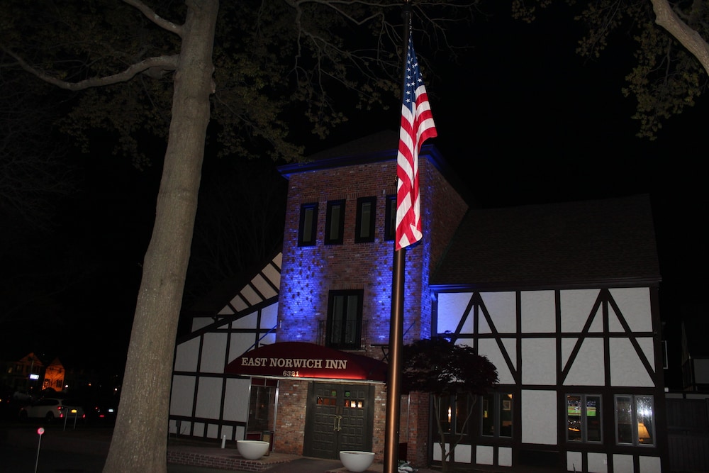 East Norwich Inn-Oyster Bay, Long Island, NY 40/54