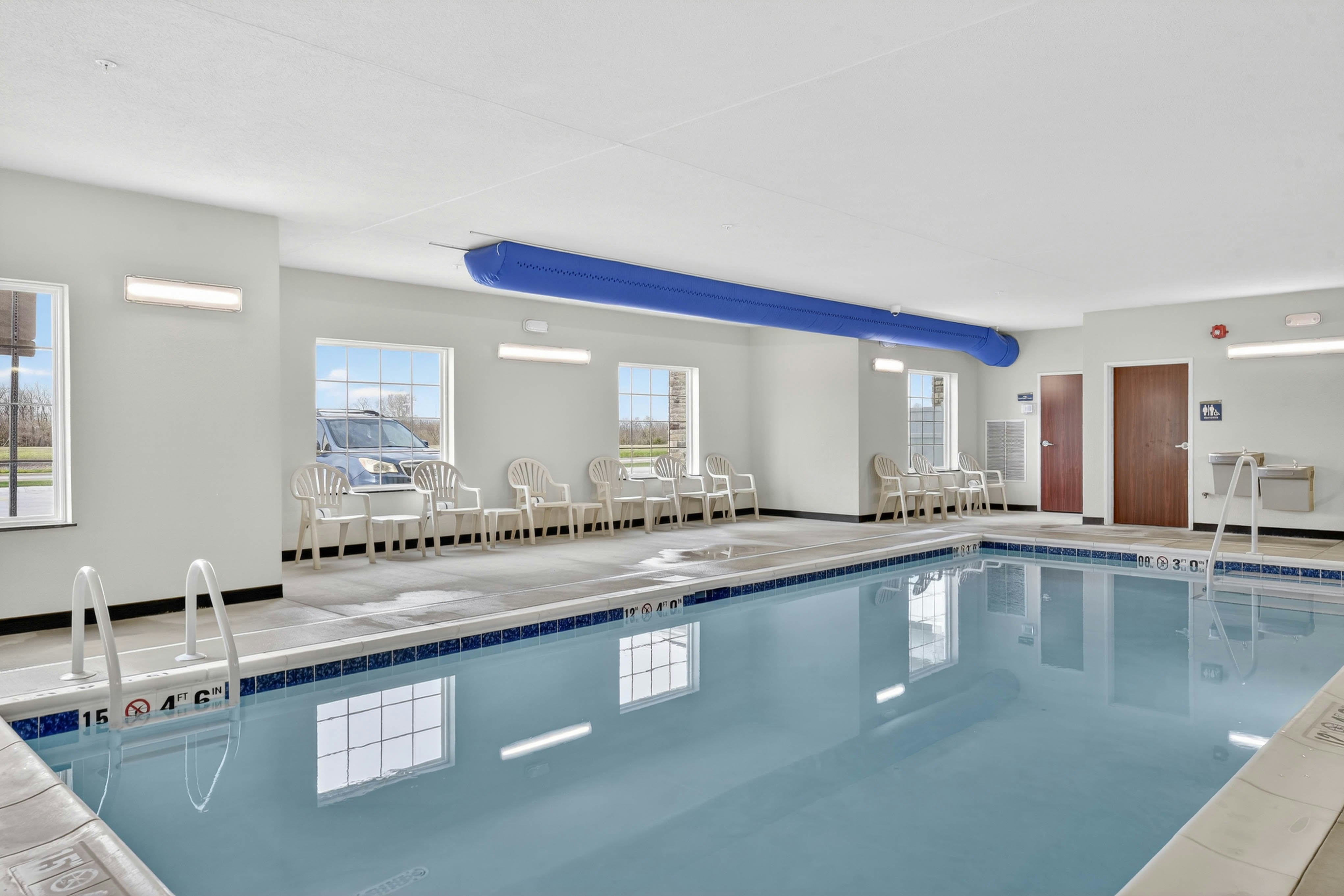 Cobblestone Hotel & Suites - Eaton, OH 16/50