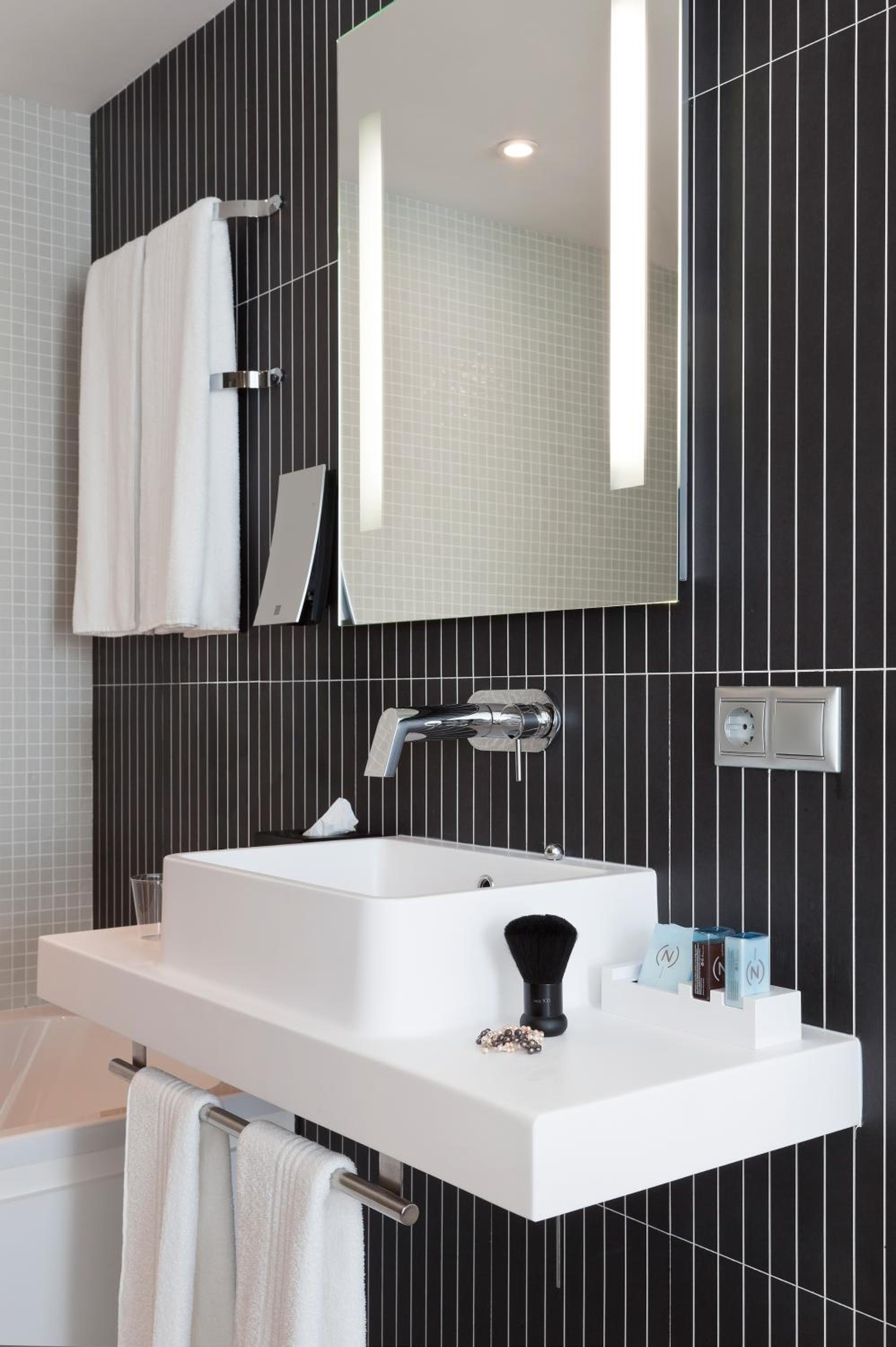 جناح بسرير مزدوج مع أريكة، Suite Novotel Malaga Centro Hotel 6/10