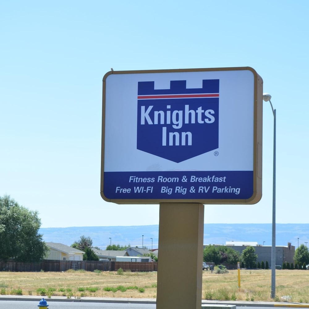 Knights Inn Quincy 5/20
