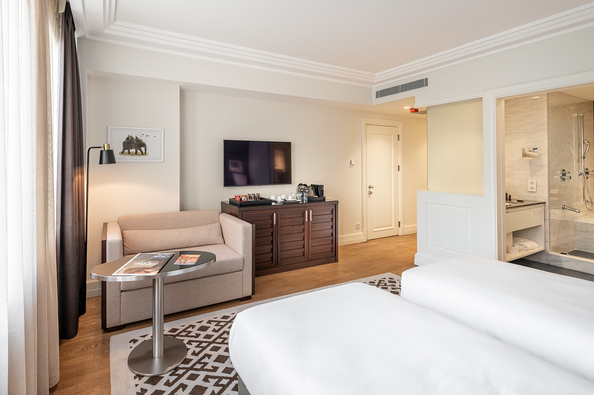 Room, Twin Beds