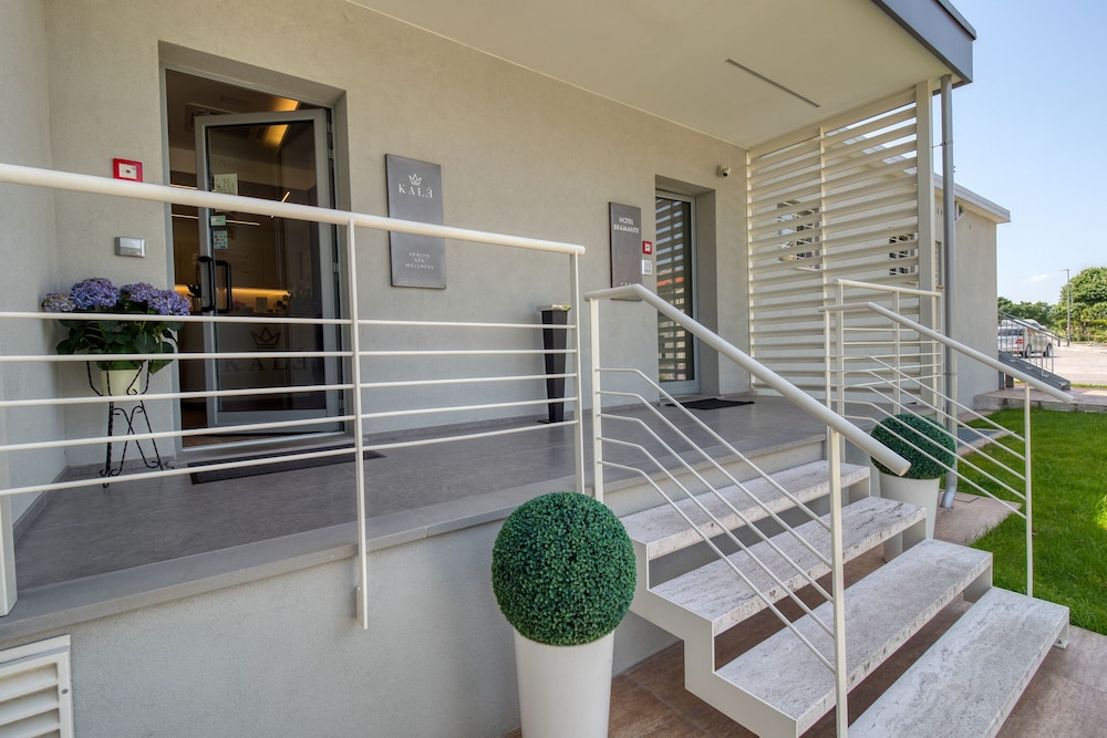Hotel Bramante Spa 55/59