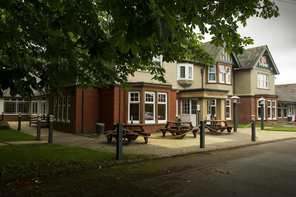 Premier Inn Carlisle (M6 Jct42) 59/64