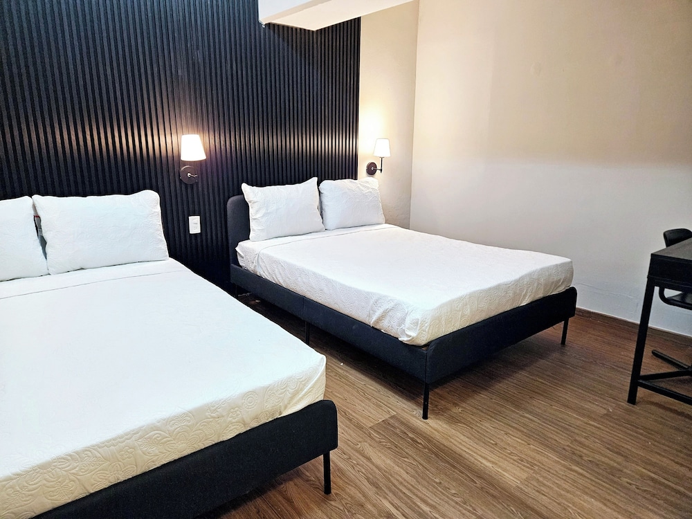 FAMILY, 2 DOUBLE BEDS