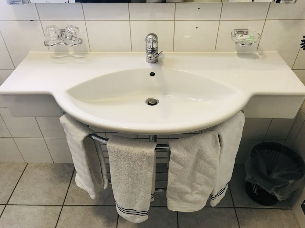 Park Hotel Bellevue Lenk 48/48