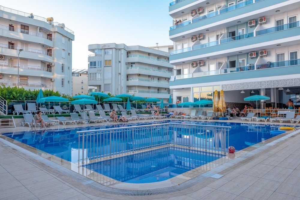 Mesut Hotel 38/45