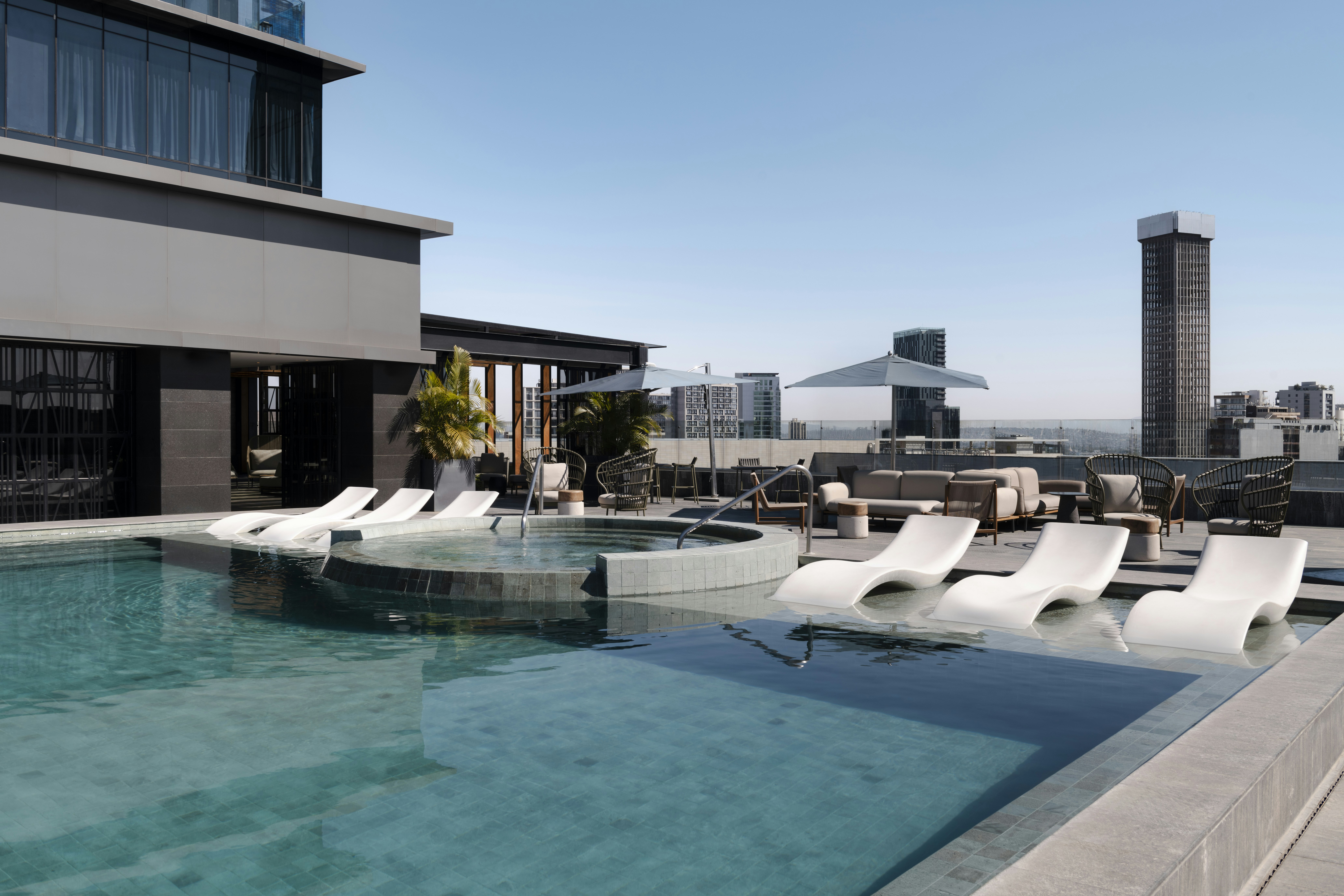 Hilton Guadalajara Midtown 79/83