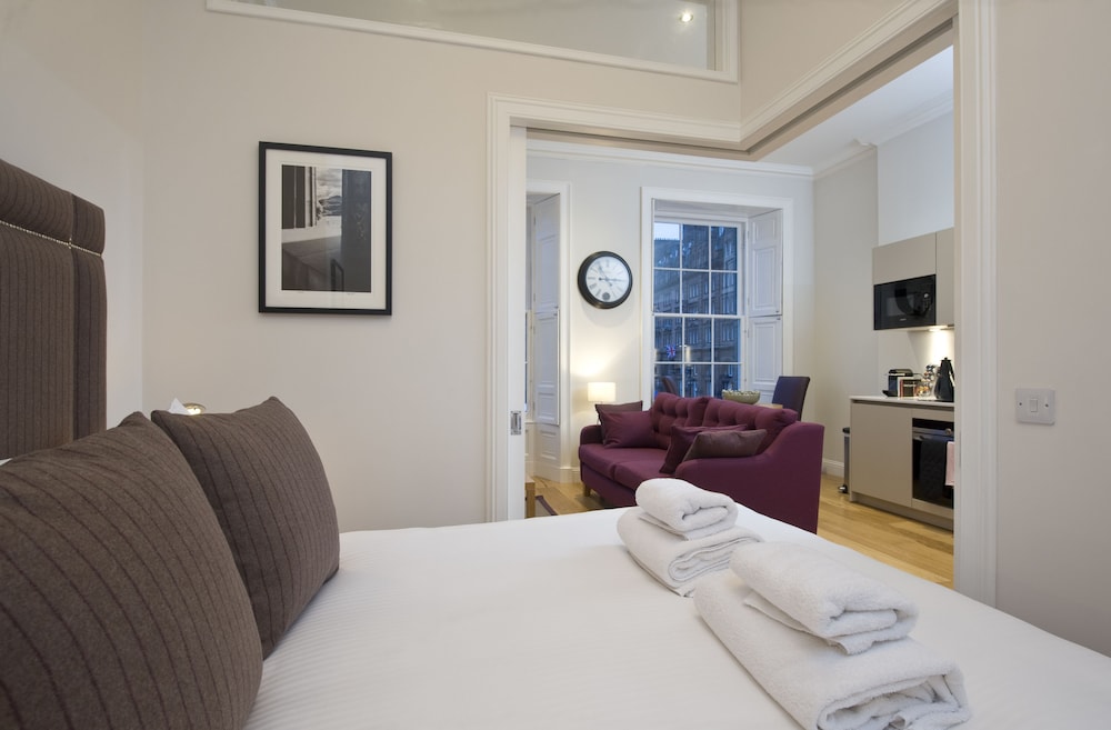 Destiny Scotland - Princes St Residence 14/50