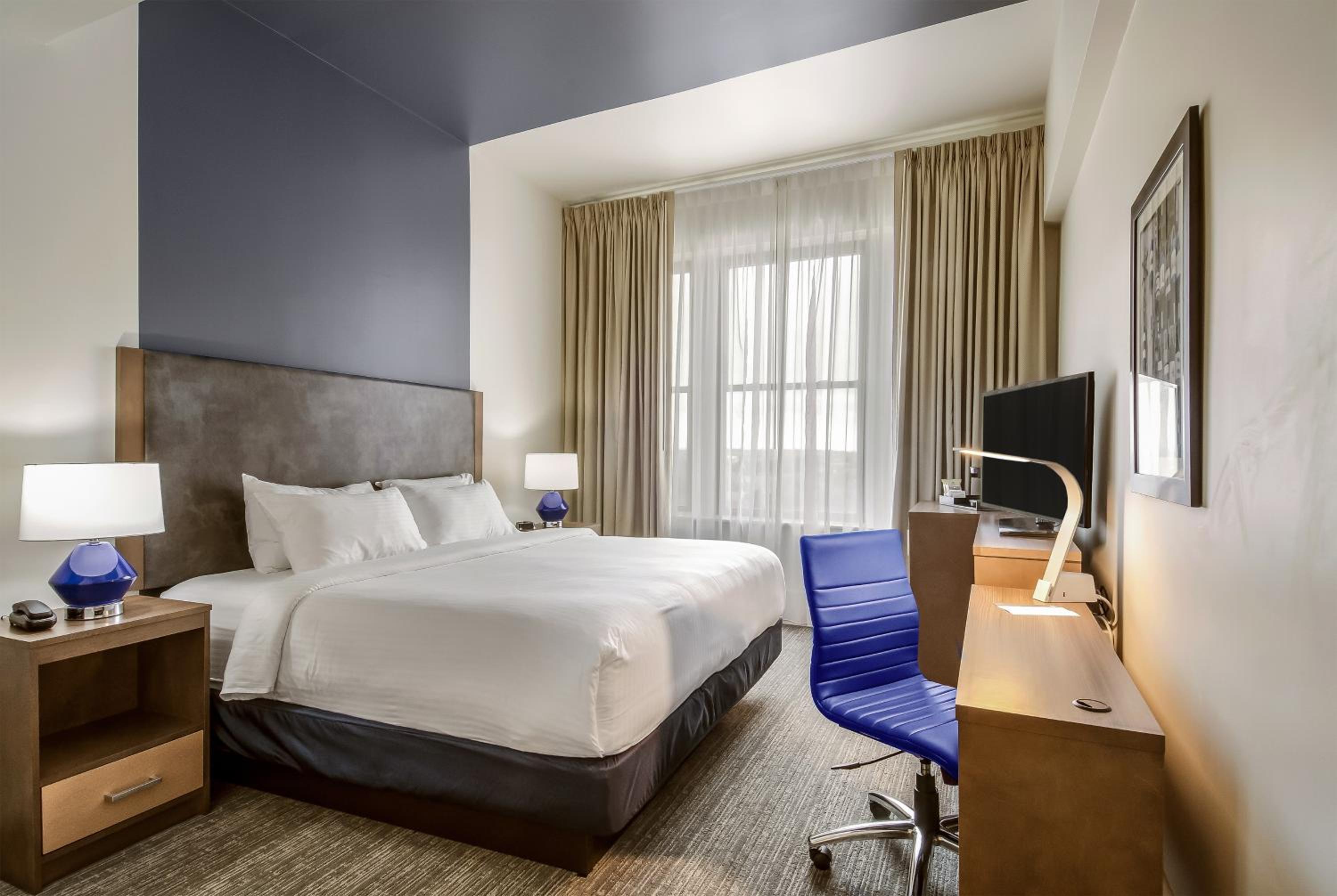 Suite, King Bed, Accessible, New Bedford Harbor Hotel Ascend Hotel Collection 8/10