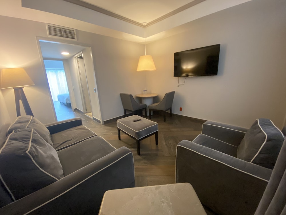 Suites del Angel 43/65