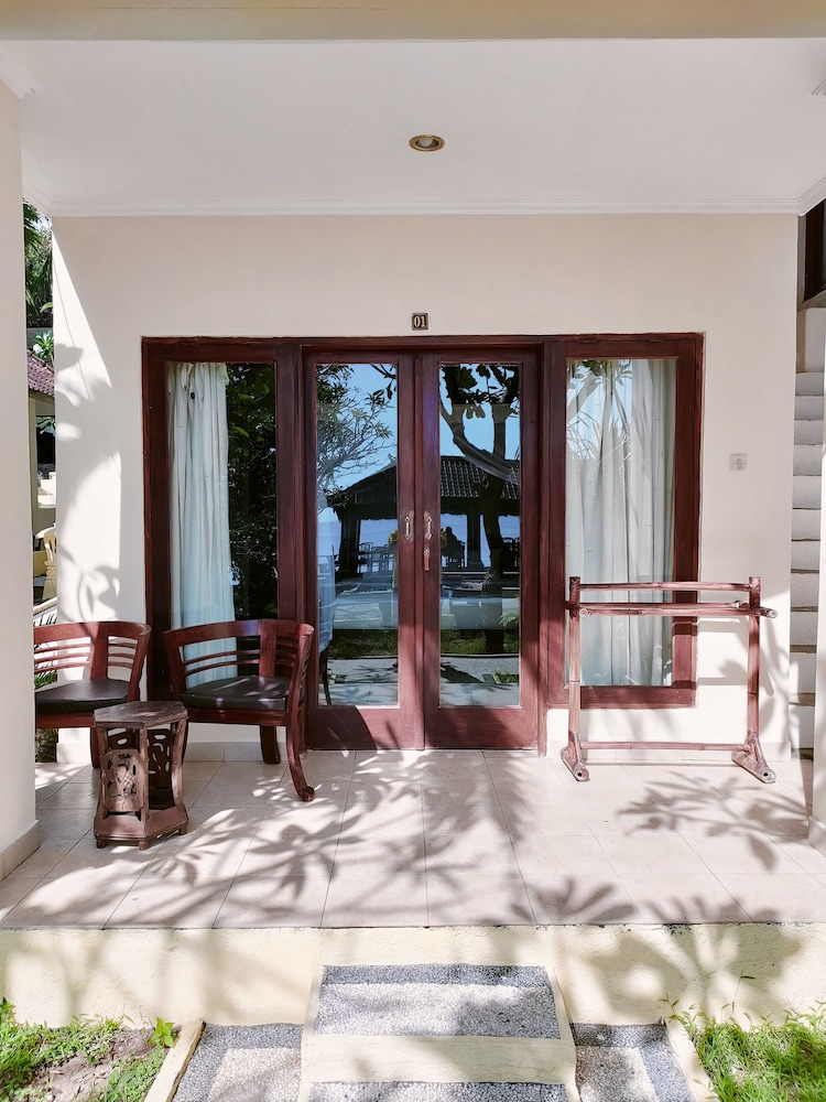 Rising Star Beach Resort 25/50