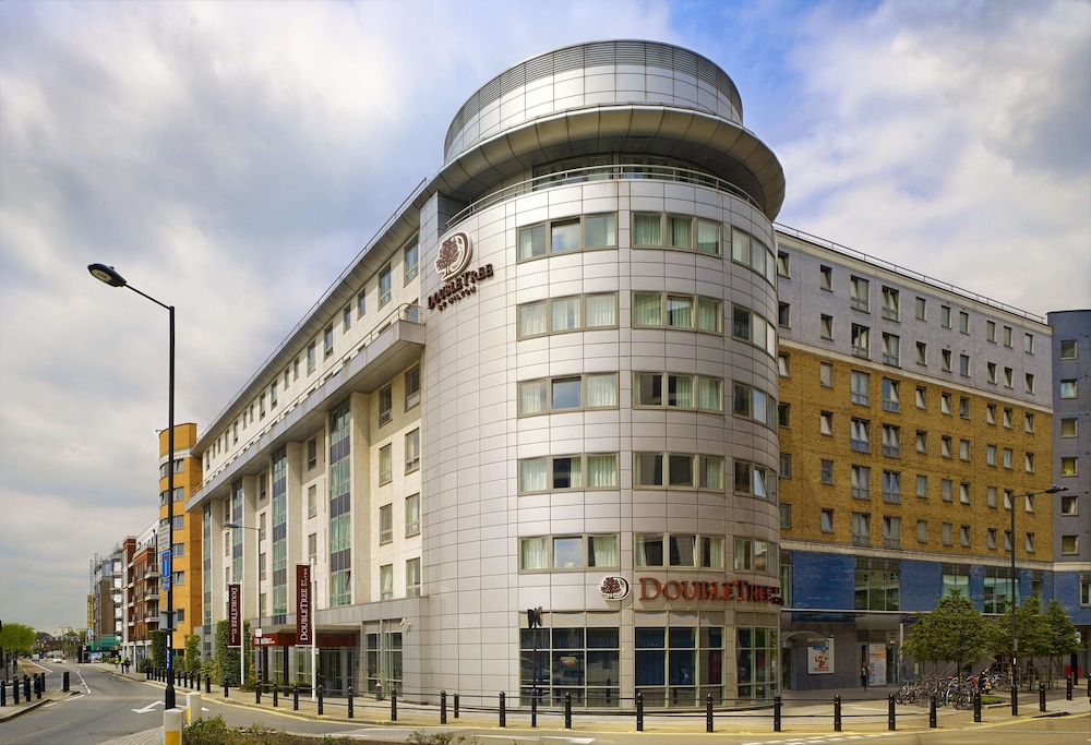 DOUBLETREE BY HILTON LONDON CHELSEA in LONDON