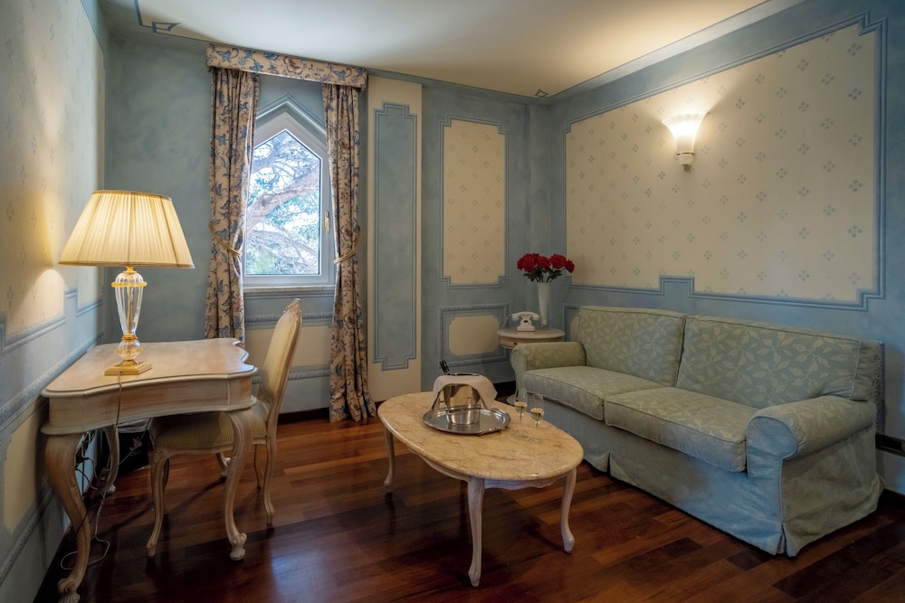 Suite Nettuno 41/60