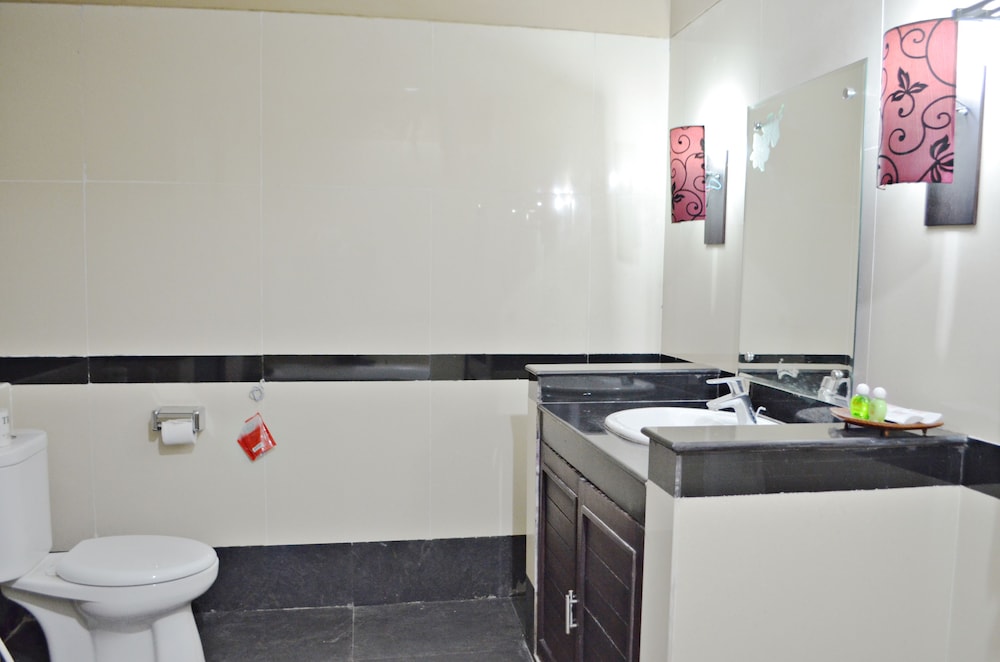 Nirmala Hotel And Convention Centre 20/66
