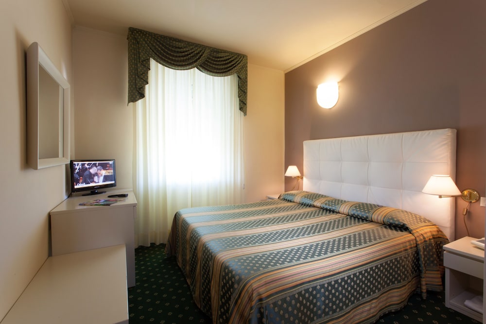 Hotel Europa 15/65