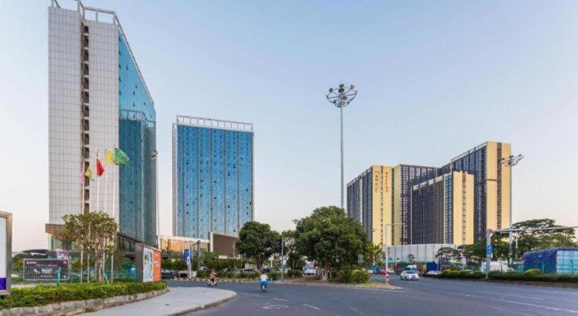 Venus International Hotel 53/58
