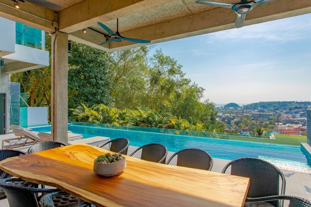 Baan Saint Tropez Villas Kata Beach 12/82