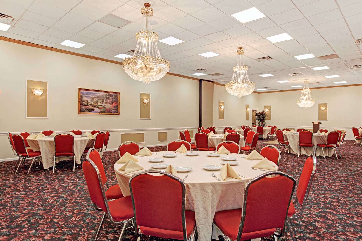Ramada by Wyndham Flemington 32/38
