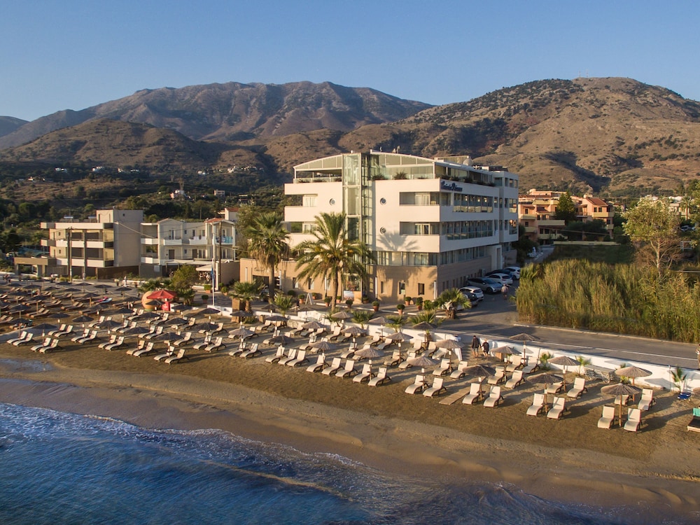 Corissia Princess Hotel 66/76