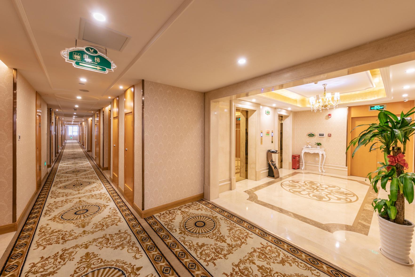 Vienna International Hotel (Fuzhou Shudou Metro Station) 15/38