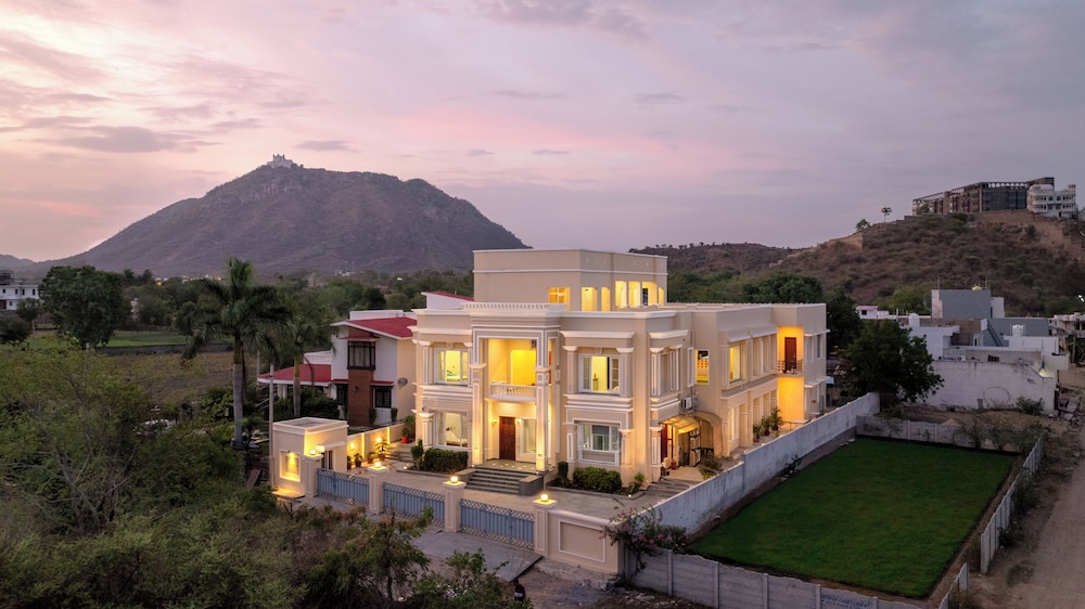 Chez Lavania, Udaipur, A Luxury Abode in UDAIPUR