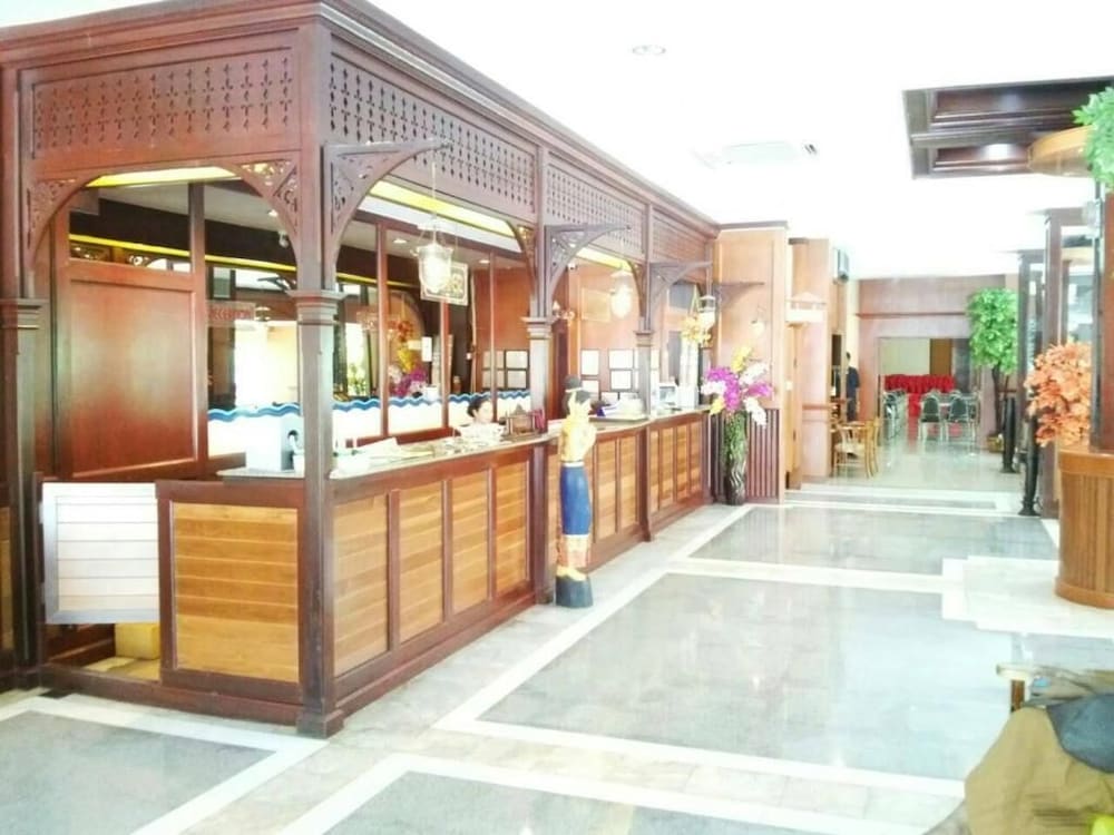 River Grand Hotel Hat Yai 7/40