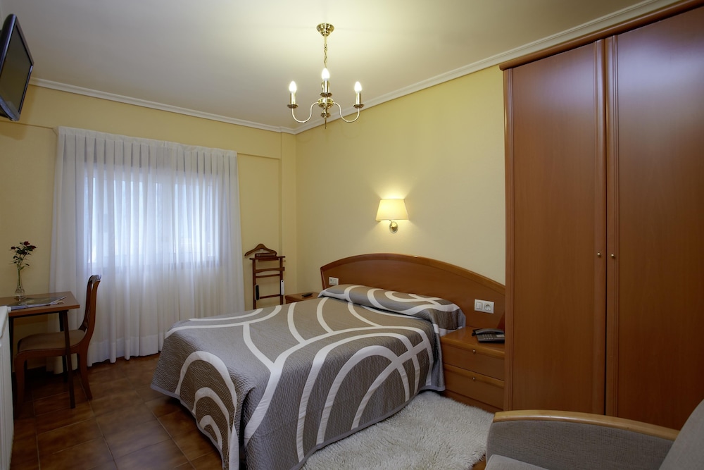 Hotel Panton 34/67