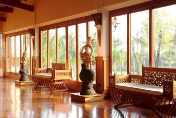 Miracle Island Resort 24/49