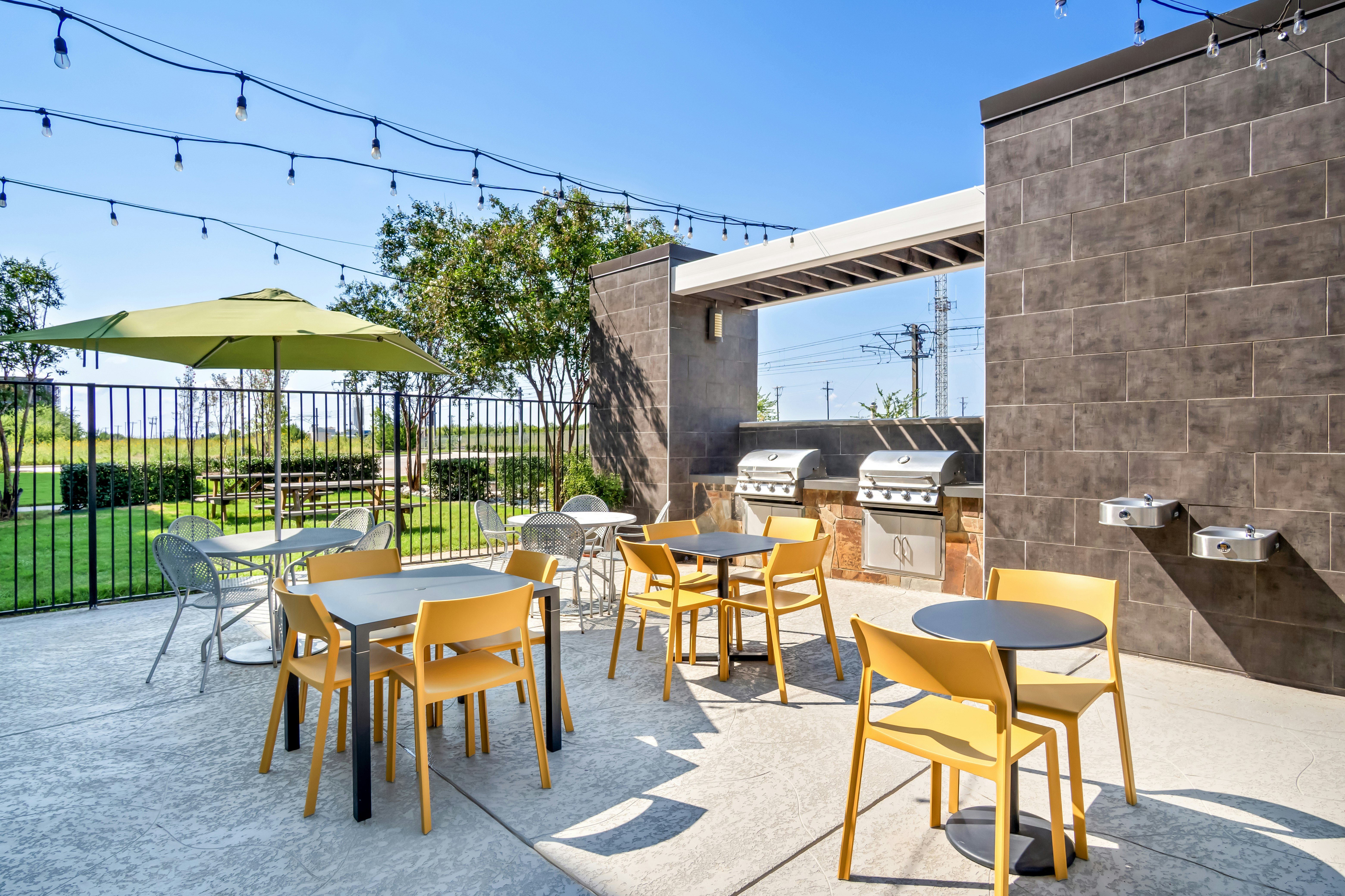 Home2 Suites By Hilton Irving / Dfw Airport North 43/63