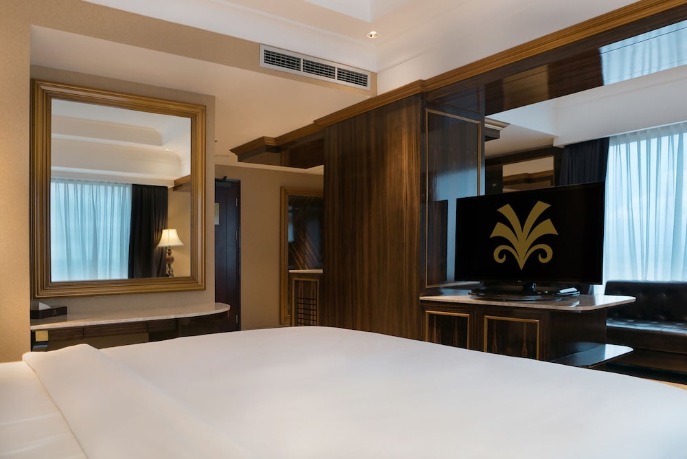Myko Hotel And Convention Center Makassar 12/64