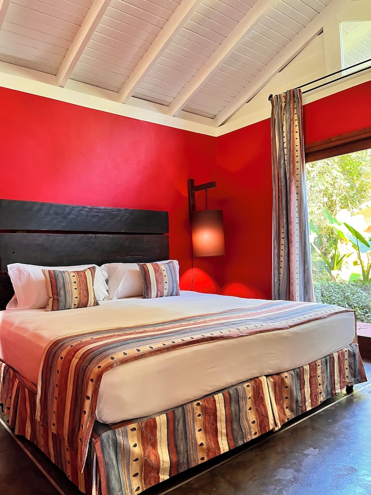 Raices Amambai Lodges 10/50
