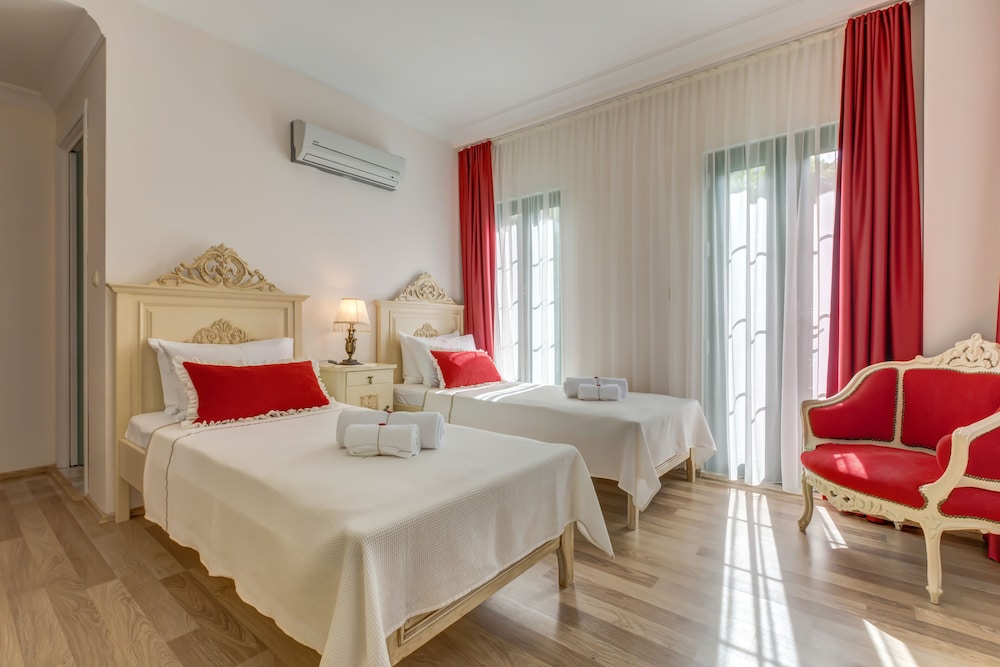 Cunda Esen Hotel 10/50