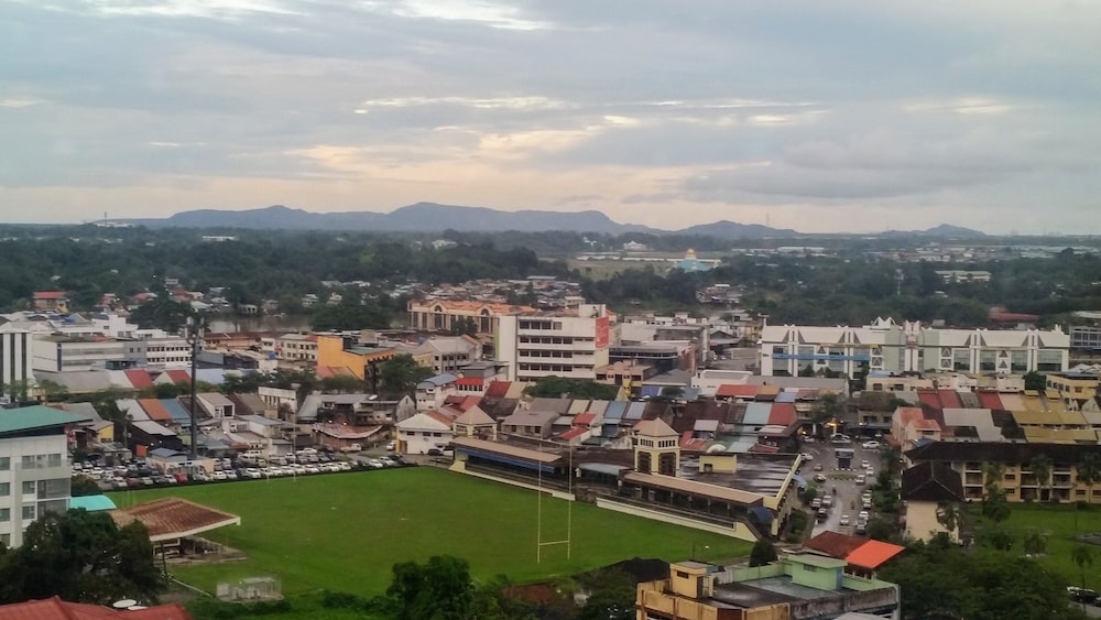 HOTEL GRAND CONTINENTAL KUCHING 86/89