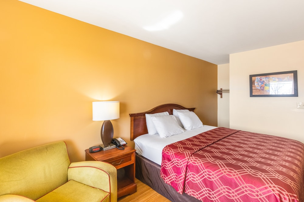 Econo Lodge Gaffney 15/34