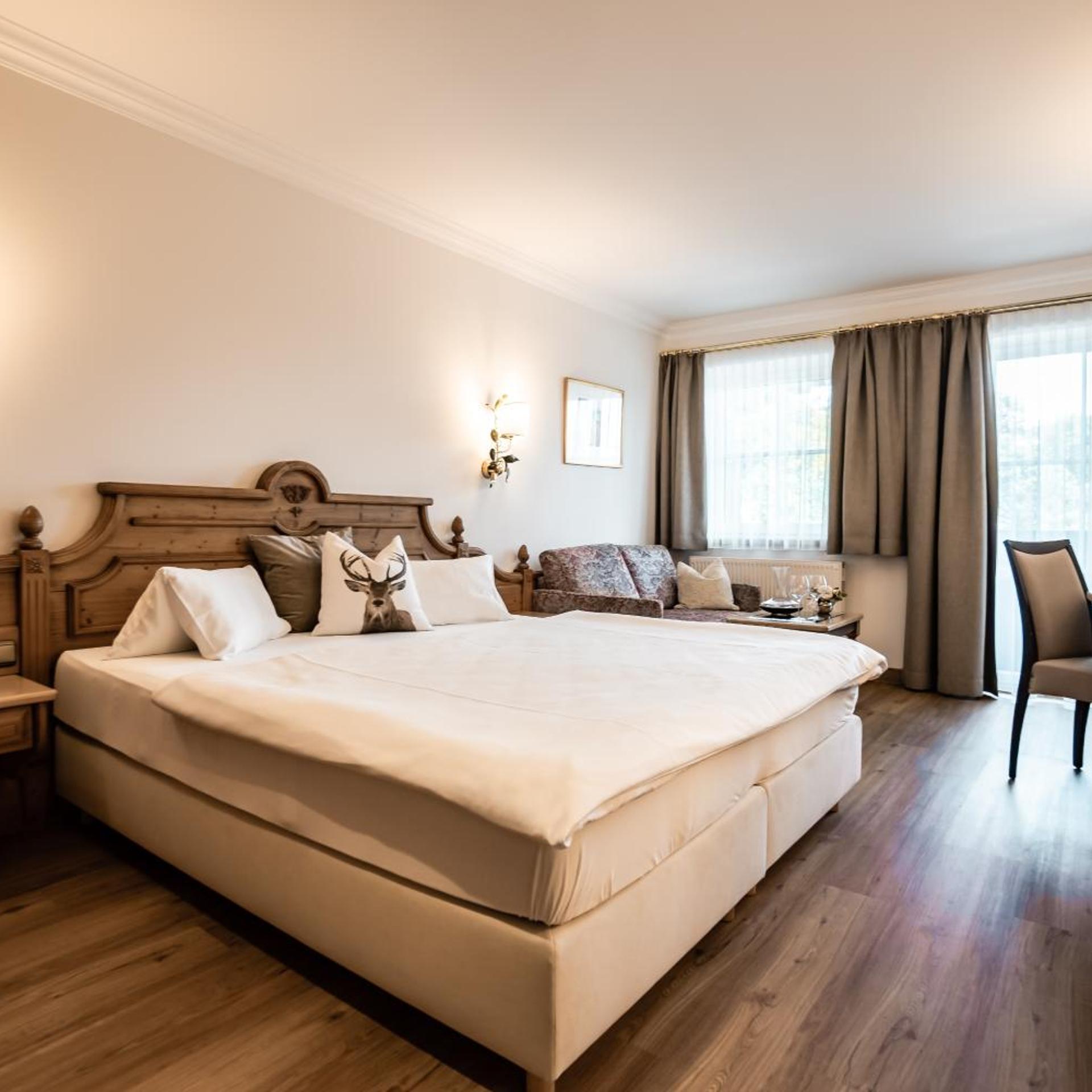 Room, Double Bed, Street View
