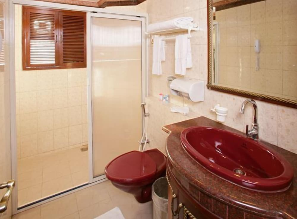 PERFECT HAVEN-EGMORE 22/24