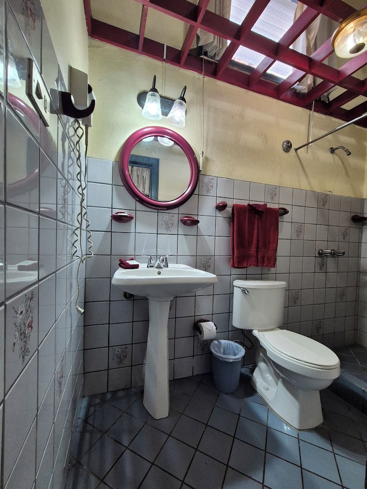Hotel Casa Santo Tomas 57/58