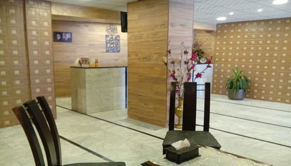 Al-Houriat Hotel 4/26