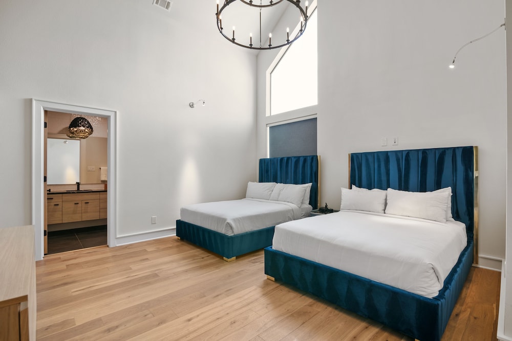 Riverwalk Plaza Hotel 13/50